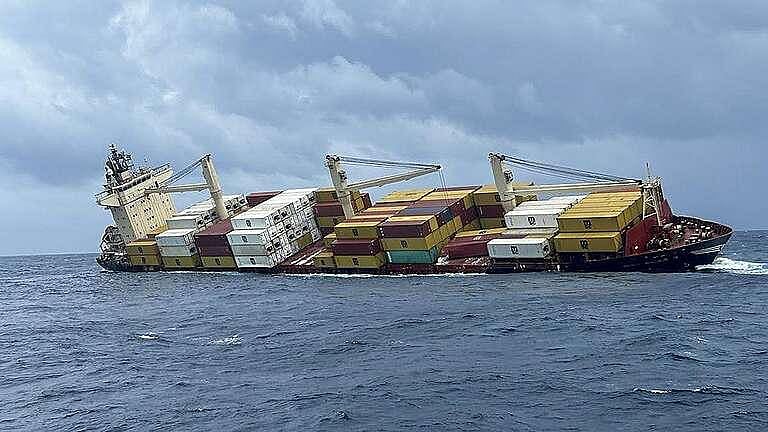 Greenpeace Report: MSC's Environmental Neglect in Global South Oceans