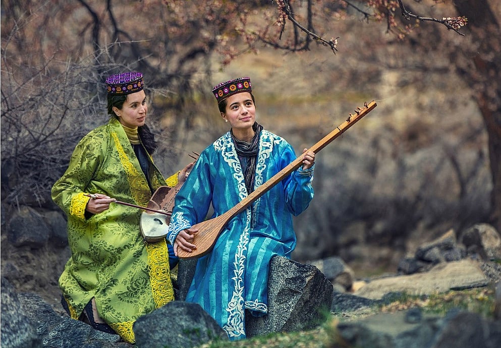Exploring the Genetic Ties: Jats, Rors, Yaghnobis, and Pamiris as ...