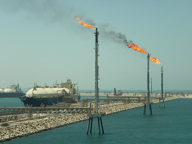 Gulf Energy Infrastructure Faces $25 Billion Repair Bill Amid War ...