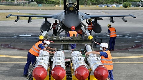F-16V fighter jet