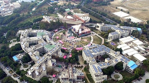 Delhi Technological University 