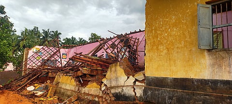 The collapsed building 