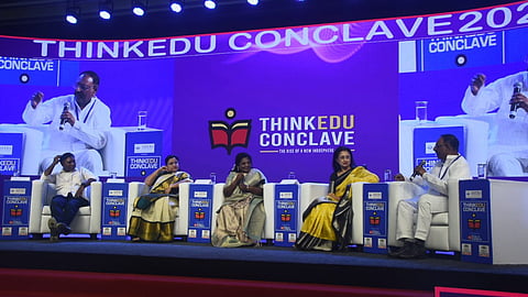 Sasikanth Senthil, MP, Gautami, Deputy Propaganda Secretary, AIADMK, Tamilisai Soundararajan, Senior BJP leader and Kanimozhi NVN Somu, MP in a session chaired by Vaidyanathan, Editor, Dinamani at ThinkEdu Conclave 2025. 