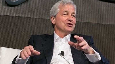 JPMorgan employees are using private chats and online forums to express concerns over the bank’s rigid return-to-office policy, criticise CEO Dimon

