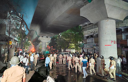 Schools and major markets in Nagpur shut down following violent protests demanding the removal of Aurangzeb’s tomb. Curfew continues as security forces maintain strict vigilance.