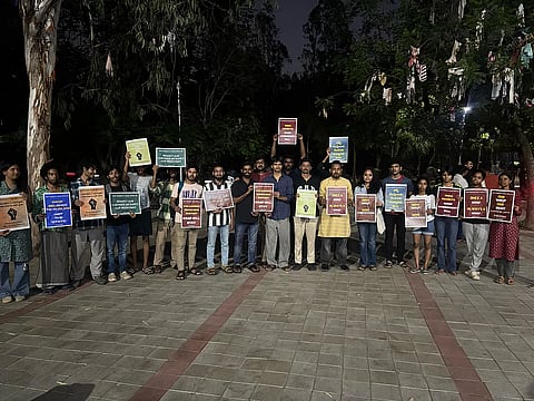 Students protesting at UoH