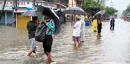 Rain fury: Billboard, walls collapse in Thane; school tin sheds blown away in Palghar