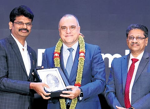 Judge Leonardo Nemer Caldeira Brant felicitated at VIT School of Law 
