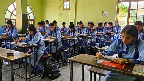 Need to retain students beyond Class 8: Economic Survey; supports open schooling