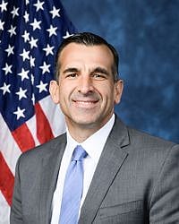 US bill backs OPT for foreign students