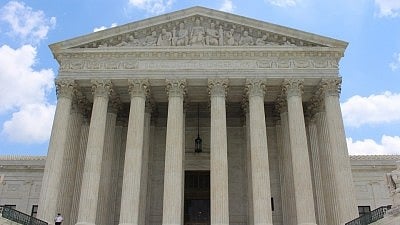 Amid deportation push, US DoJ targets slow immigration judges