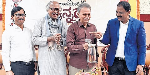Writer Baraguru Ramchandrappa (third from left) inaugurates the national seminar at Dr Manmohan Singh Bengaluru City University on Thursday.