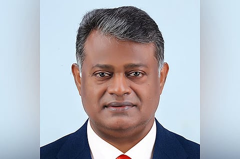 Mavoothu D has 30 years of teaching and research experience