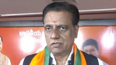 BJP slams Telangana CM over school consolidation plan