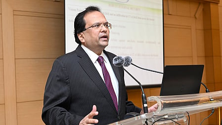 Union Home Secy reviews arrangements for June 21 NEET-UG re-test