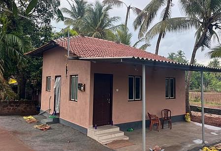 Yakshagana Kalaranga completes construction of 100th house for deserving student