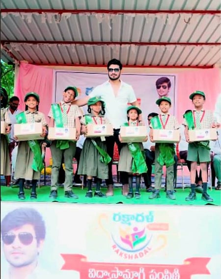 Nikhil Siddhartha gifts study kits to a 1000 students  (Photo Credit: Nikhil Siddhartha/Instagram)