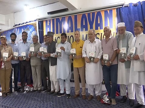 J-K: JKAACL, Dabistan-e-Himala organise Pahari literary meet in Rajouri; releases 'Muhajer' novel