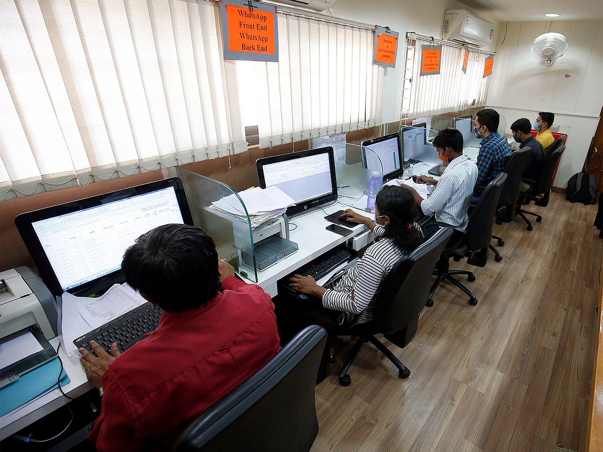 Indian IT hiring shifts towards niche AI talent as revenue growth stalls — GLOBAL — Aslikannih