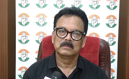 Oppn says govt avoiding NEET paper leak debate, playing