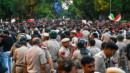 ‘Avoid Jantar Mantar protests’: University of Delhi to students