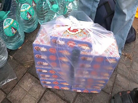 Jharkhand Congress Working President sends refreshments to students protesting against JPSC and JSSC CGL Irregularities