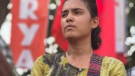 Ranchi student protest turns chaotic, ink thrown at AISA chief Neha Bora, youth detained