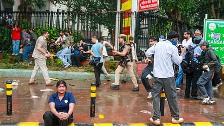 SC quashes FIRs linked to July 20-25 Jantar Mantar student protests 