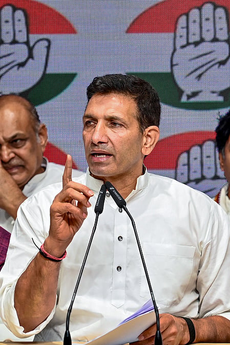 MP Congress chief questions govt over closure, merger of 2,426 schools in state