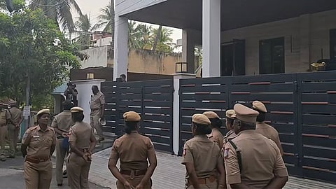 CCB raids ex-TN minister Anbil Mahesh's home over alleged school scam