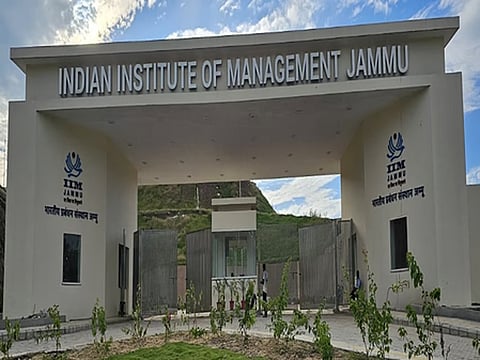 IIM Jammu, Ladakh govt ink pact for satellite campus in Leh