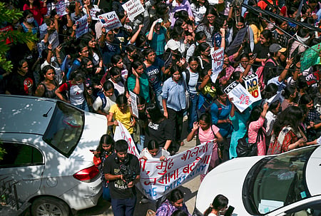 Govt should take responsibility