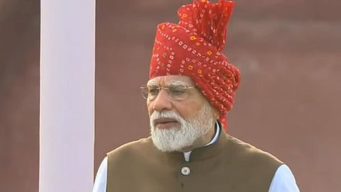 PM Modi urges students to find global solutions and take Tamil culture worldwide