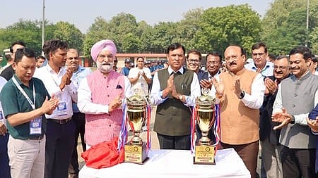 Mansukh Mandaviya, Delhi L-G inaugurate DDA-University Sports Cup 2026 (Photo: X of LG)