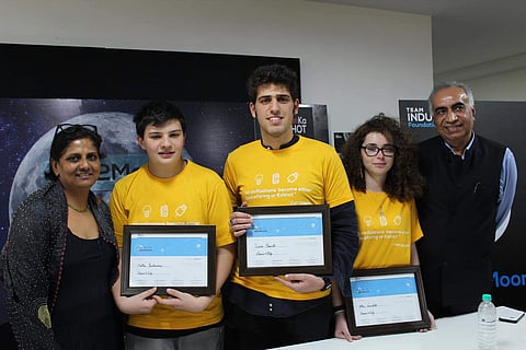 Dr Priyamvada Natarajan, Professor in the Departments of Astronomy and Physics at Yale University, and  Dr Vijay Madan, CEO, TeamIndus Foundation announcing the winner of Lab2Moon global competition