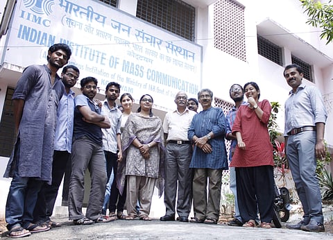 Indian Institute of Mass Communication (IIMC) - Kottayam has called for applications  for its new Malayalam journalism course