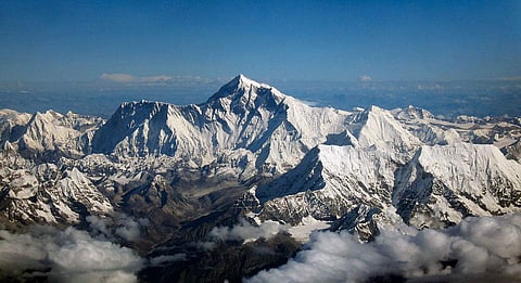 Referring to 'Clean Ganga Campaign', PM lauded the BSF contingent for  removing the trash in the Everest