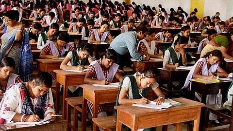 Govt reconstitutes the apex body to oversee JEE exam 2026-27