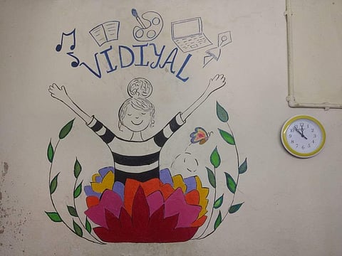 Vidiyal is a community centre that teaches academics, arts  and help students  initiate conversations about alcoholism