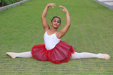 Freeze right there: Sannidhi posing | (Pic: Sannidhi Verma)
