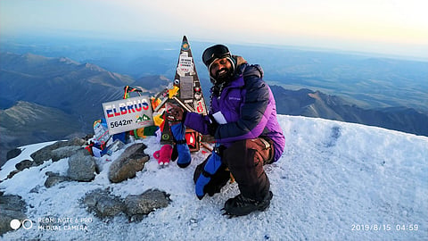 Vaibhav at the Mount Elbrus summit| Picc: Vaibhav Aiwale