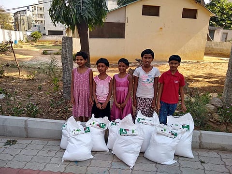 Girls with sanitary napkins | (Pic:  Rutuchakra)