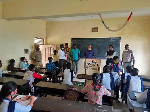 B C Nagesh, Primary and Secondary Education Minister communicating with students (Picture: Twitter)