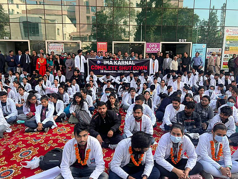 Haryana MBBS students' protest over bond policy | (Pic: Sourced)