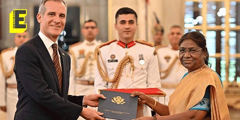U.S. Ambassador to India Eric Garcetti  with President Draupadi Murmu | Pic: US Embassy and Consulates in India