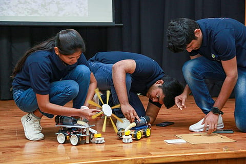 At the awards | (Pic: IIT Delhi)