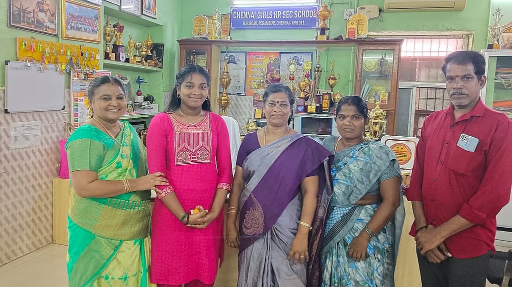 Corporation school student scores 586 in Class 12, aiming to be IAS