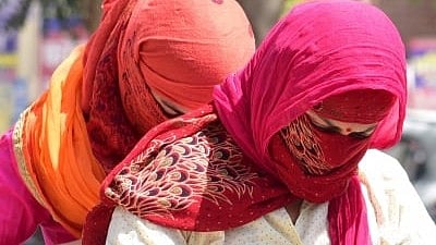 Over 25 girl students in Tiranga Yatra hospitalised due to heat in UP's Deoria