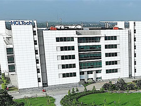 HCLTech Hires 6,136 Freshers in Record Q2 Tech Jobs Surge