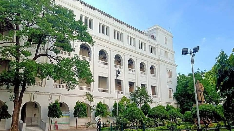 Calcutta University Updates UG Rules, Attendance Marks Restored